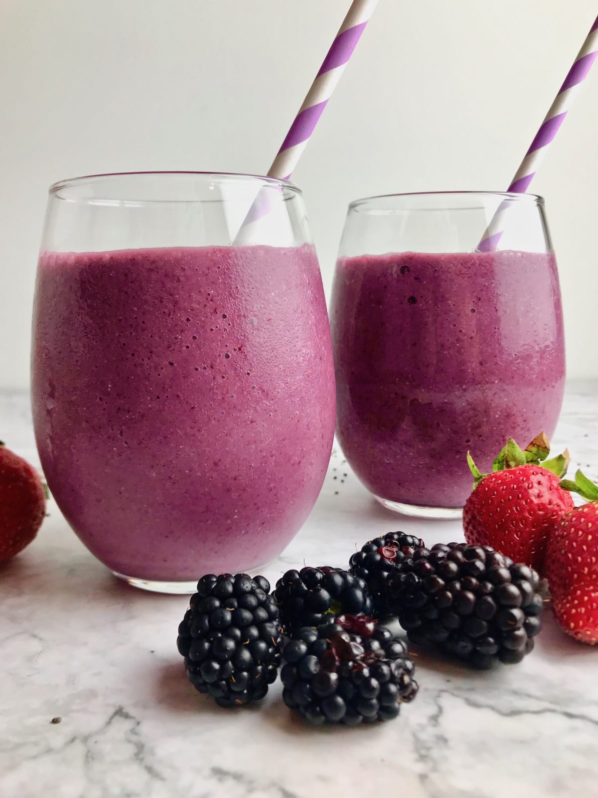 Strawberry Blackberry Banana Smoothie Bree's Vegan Life