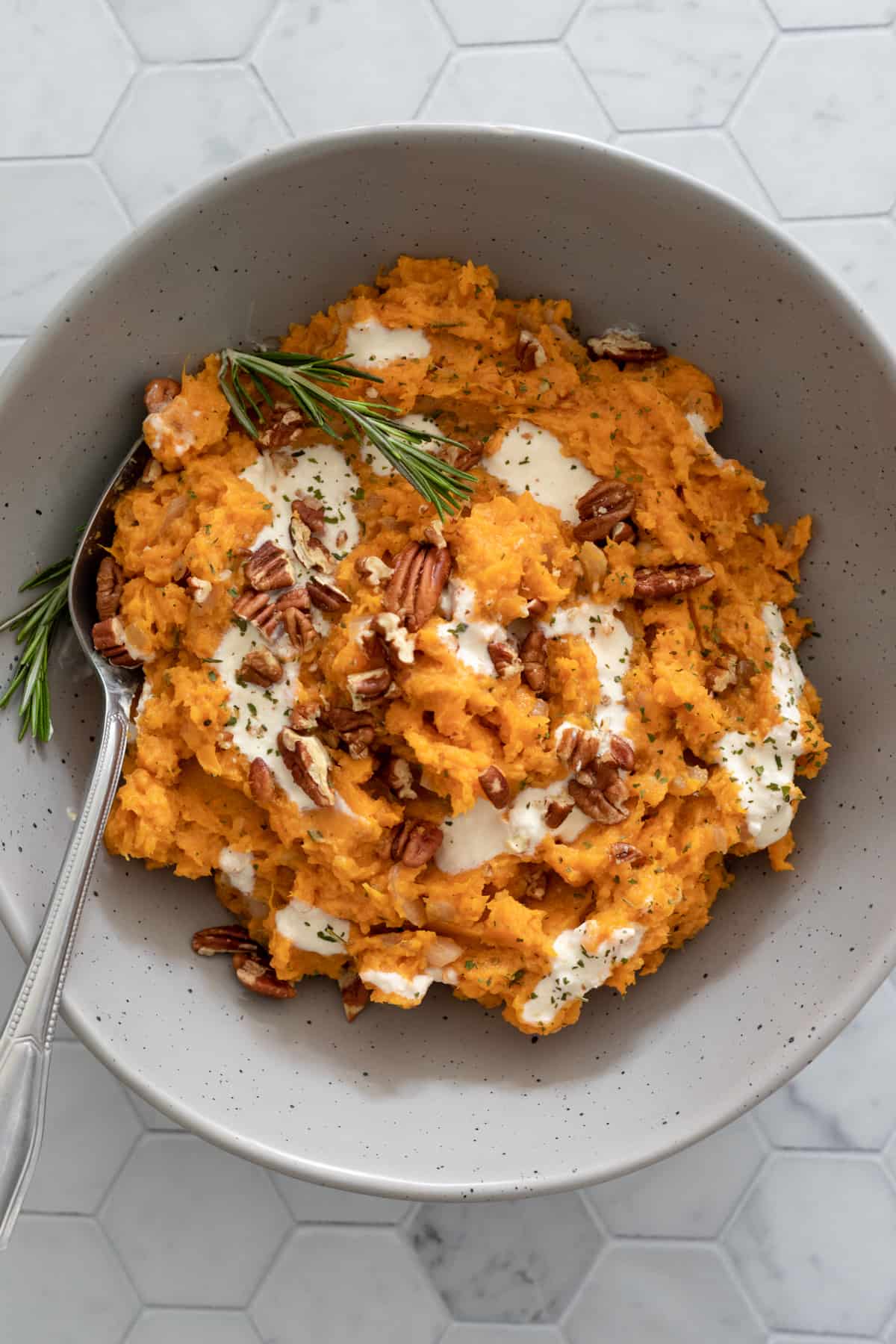 A bowl of savory vegan mashed sweet potatoes.